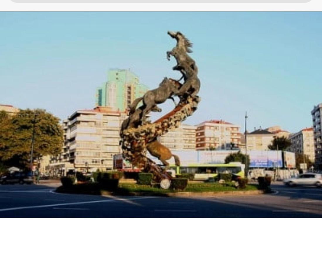 Plaza De Espana Sol 비고 외부 사진